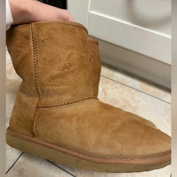 UGG Classic Brown Sheepskin Boots - Picture 6 of 14